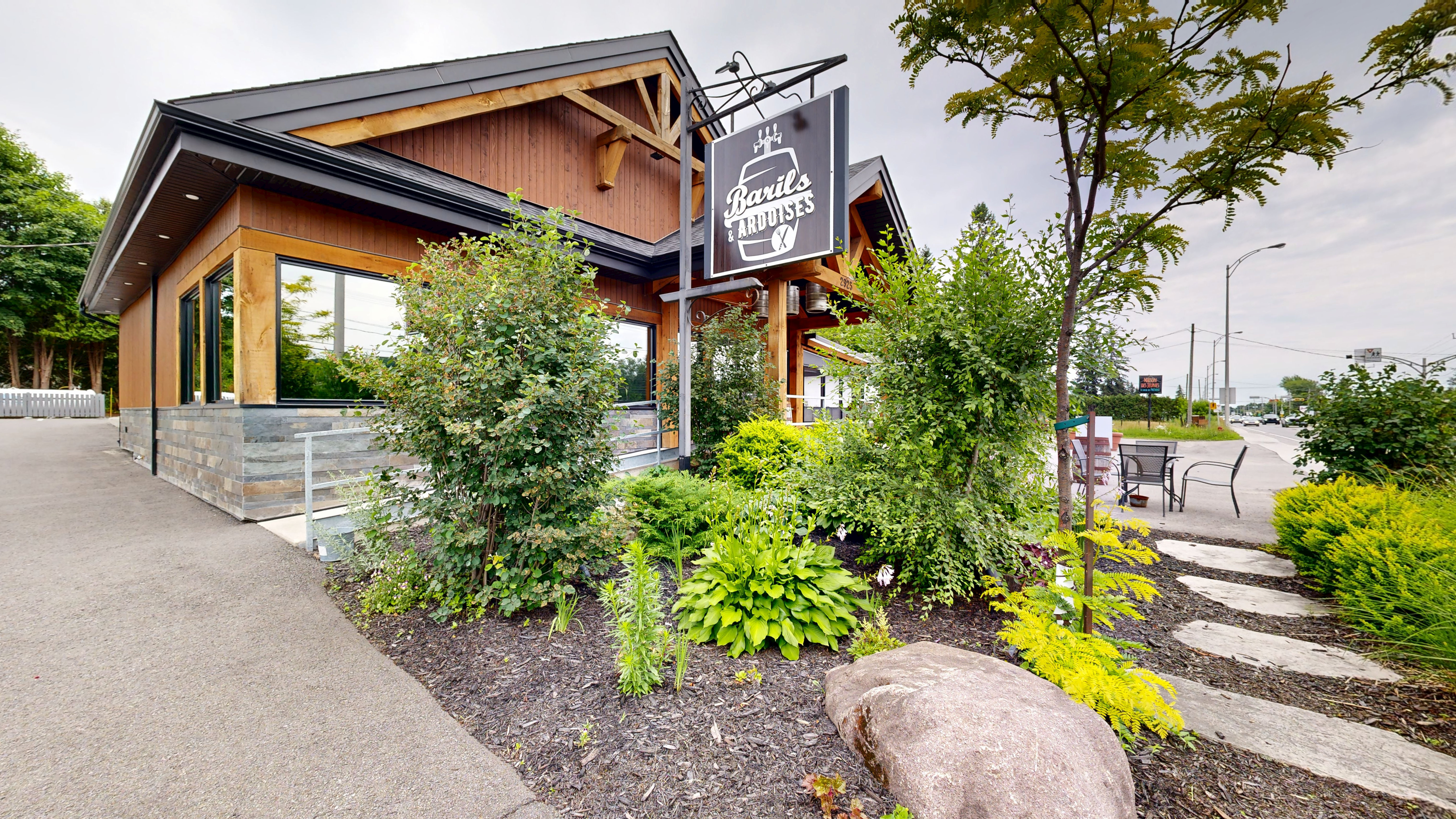 Barils Ardoises Restaurant Bistro Pub Prévost