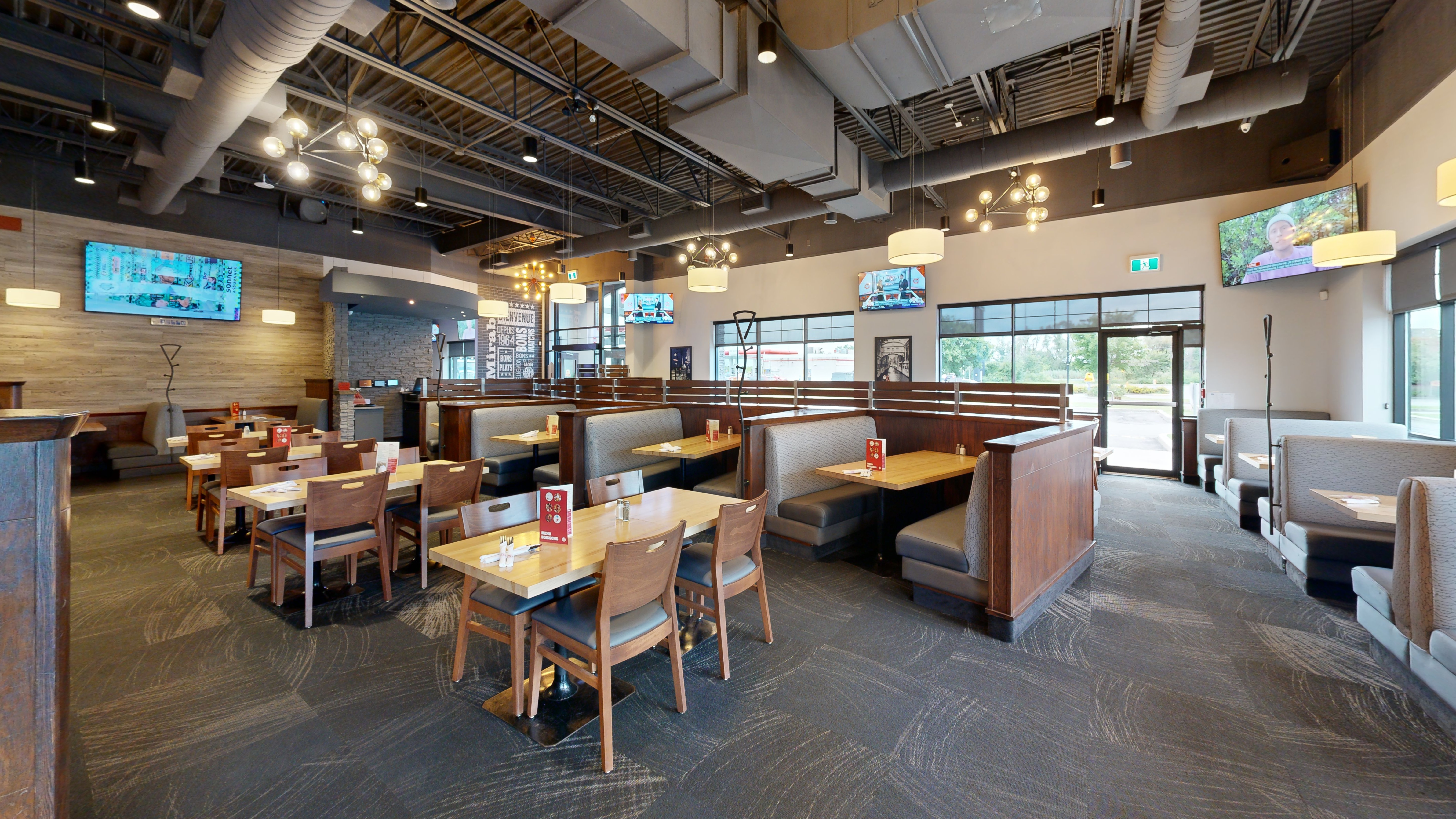 Photo Boston Pizza Mirabel
